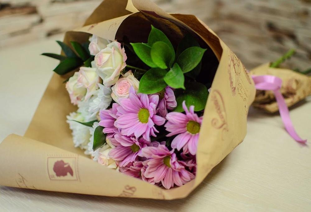 Букет цветов из: Розы и Хризантемы в Новохопёрский