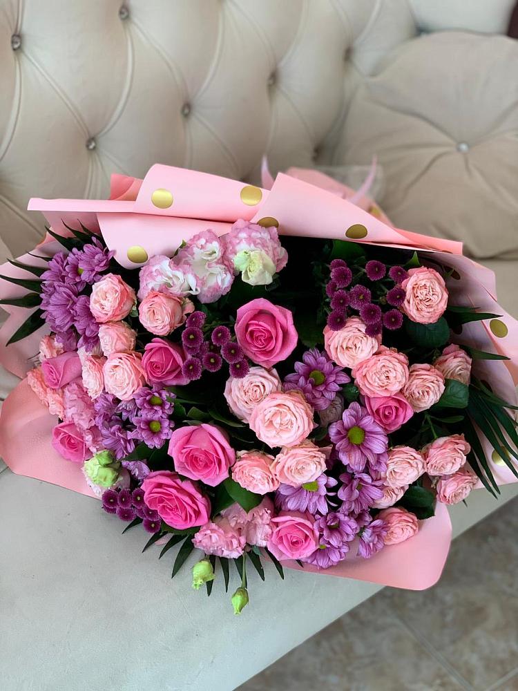 Букет цветов из: Хризантемы, Розы и Лизиантусы в Новохопёрский