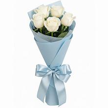 Букет 5 Белых роз Проуд в Новохопёрский