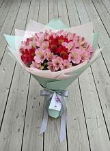 Букет цветов из:  Альстромерии #REPLACE_PRED# Новохопёрский
