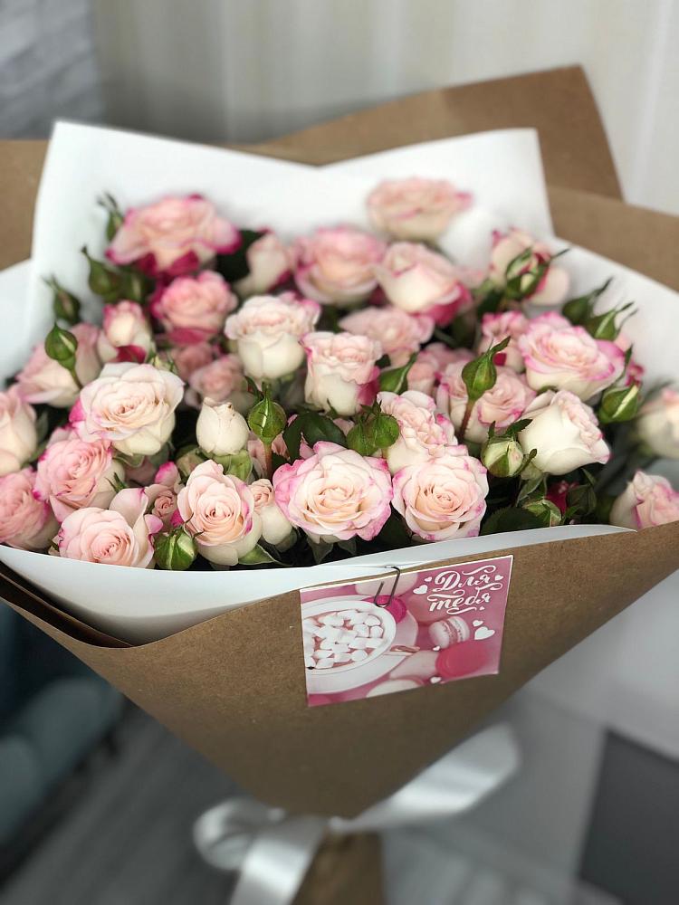 Букет цветов из: Розы в Новохопёрский