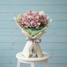 Букет цветов из:  Орхидеи и Розы в Новохопёрский