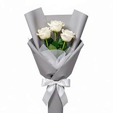 Букет 3 белые розы в Новохопёрский