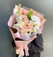 Букет цветов из:  Хризантемы и Розы в Новохопёрский