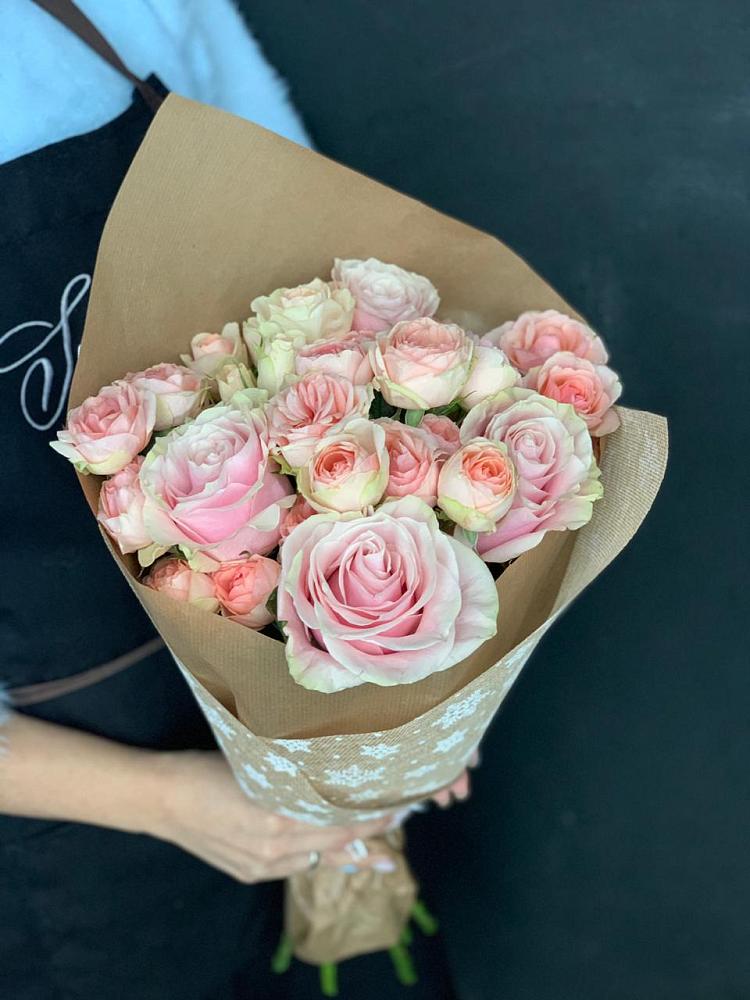 Букет цветов из: Хризантемы и Розы в Новохопёрский