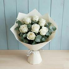 Букет Белые розы в Эвкалипте в Новохопёрский
