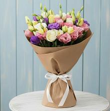 Букет цветов из:  Лизиантусы в Новохопёрский