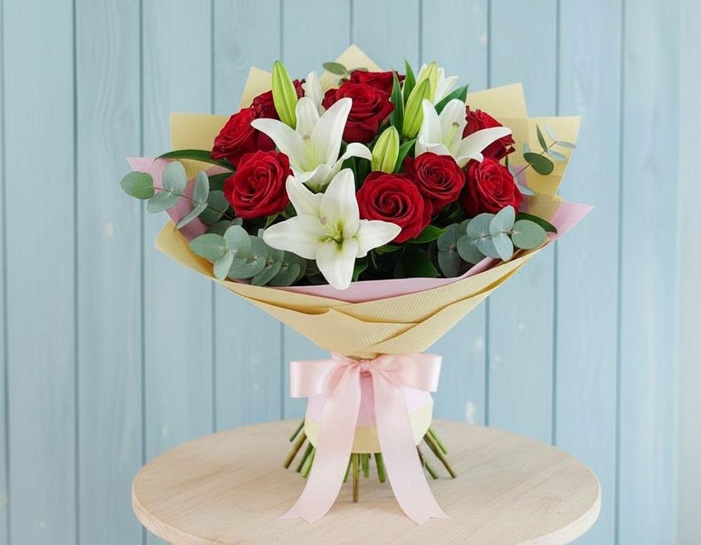 Букет цветов из: Лилии и Розы в Новохопёрский